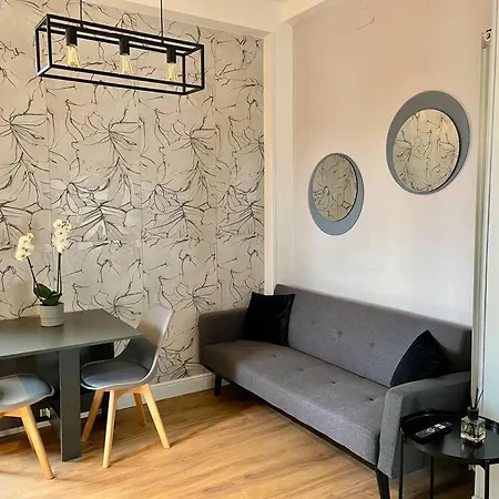 Metro B, Piazza Bologna Apartman